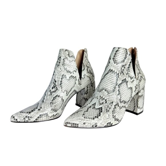 Steve Madden Edric Ankle Bootie Snakeskin Print Size 6 Block Heel Side Cut Out - Picture 5 of 13